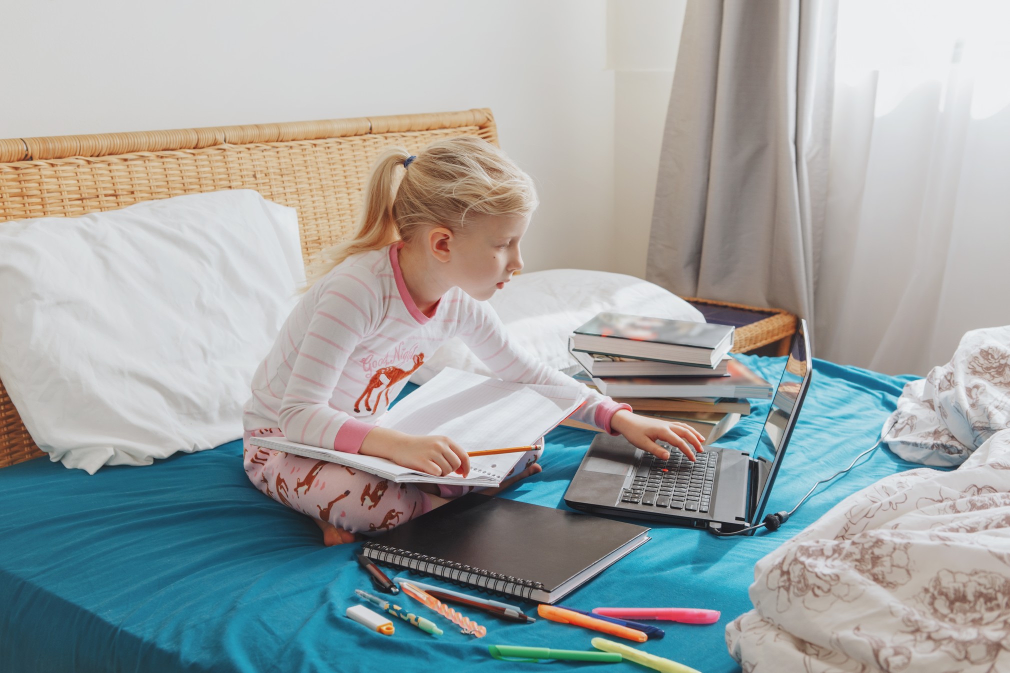 Home Schooling & Corona Maßnahmen - Vorgaben beachten! Bild: @Hanni via Twenty20